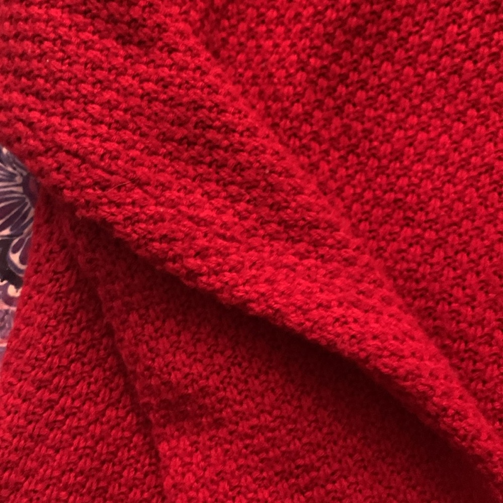 Sweater - Picture 7 of 7